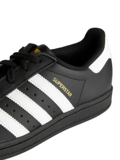 Adidas Superstar Sneakers