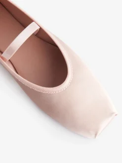 Ballerinaskor I Satin