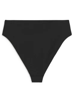 Bikinitrosor Med Hög Midja