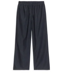 Byxa I Rå Denim