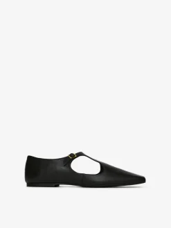 Flats Med Spänne
