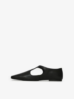 Flats Med Spänne