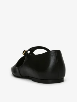 Flats Med Spänne