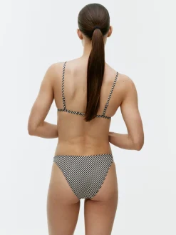 Mönstrad Bikinitrosa