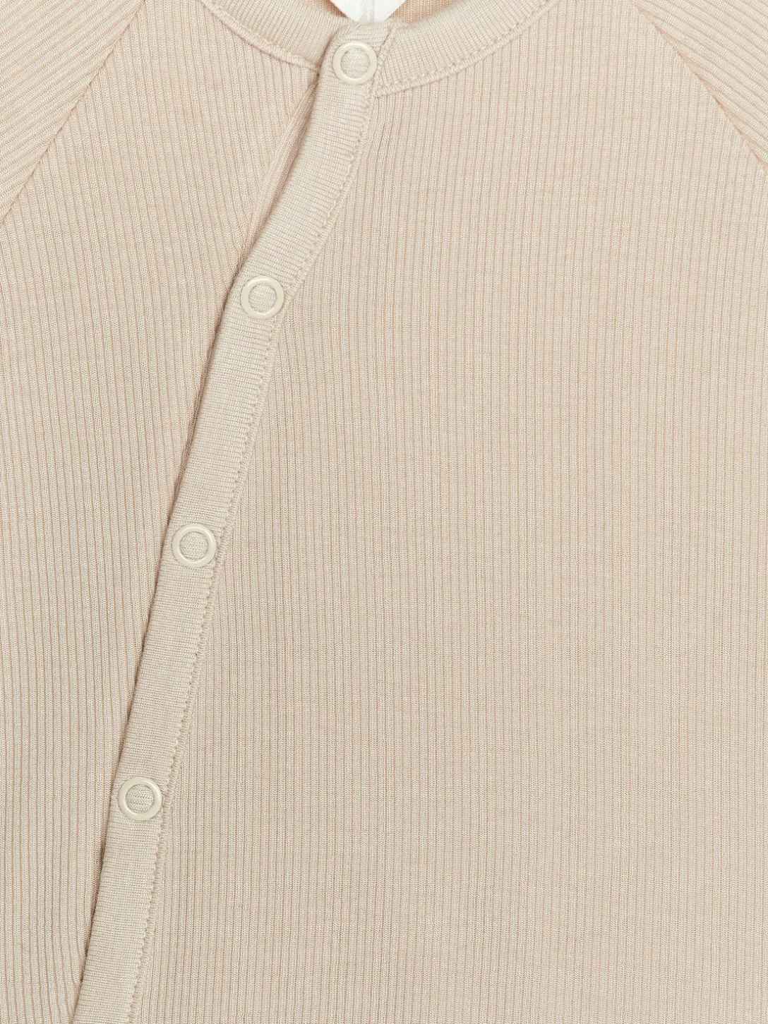 Ribbstickad Pyjamas För Nyfödd