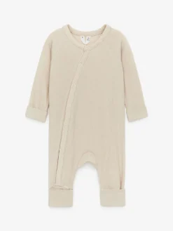 Ribbstickad Pyjamas För Nyfödd