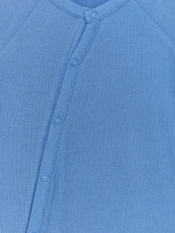 Ribbstickad Pyjamas För Nyfödd