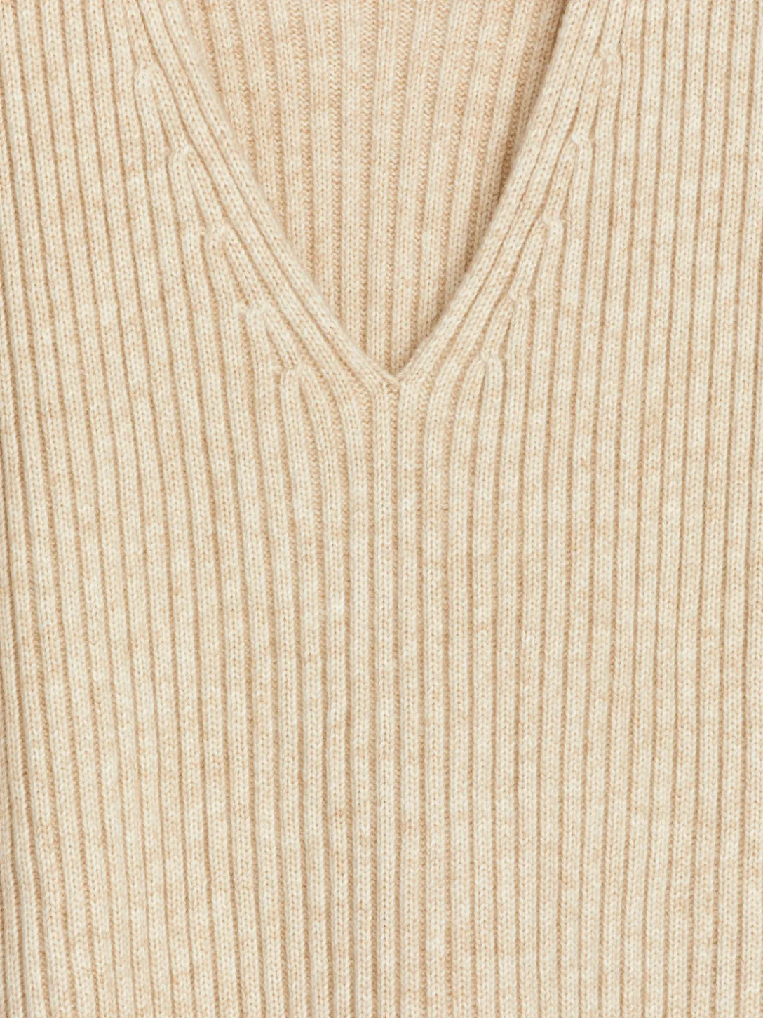 Ribbstickad Slipover