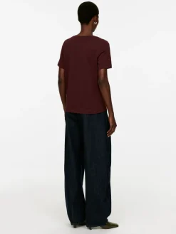 V-ringad T-shirt
